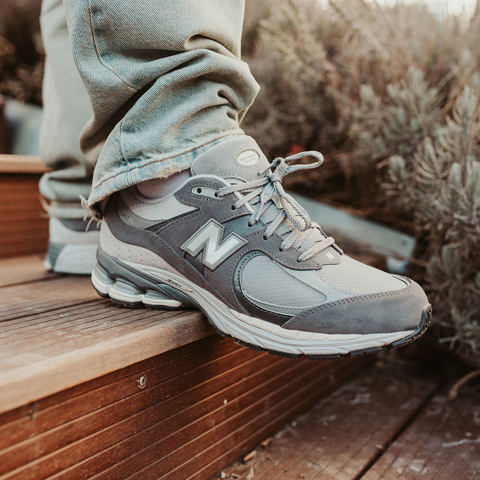 New Balance 2002R
